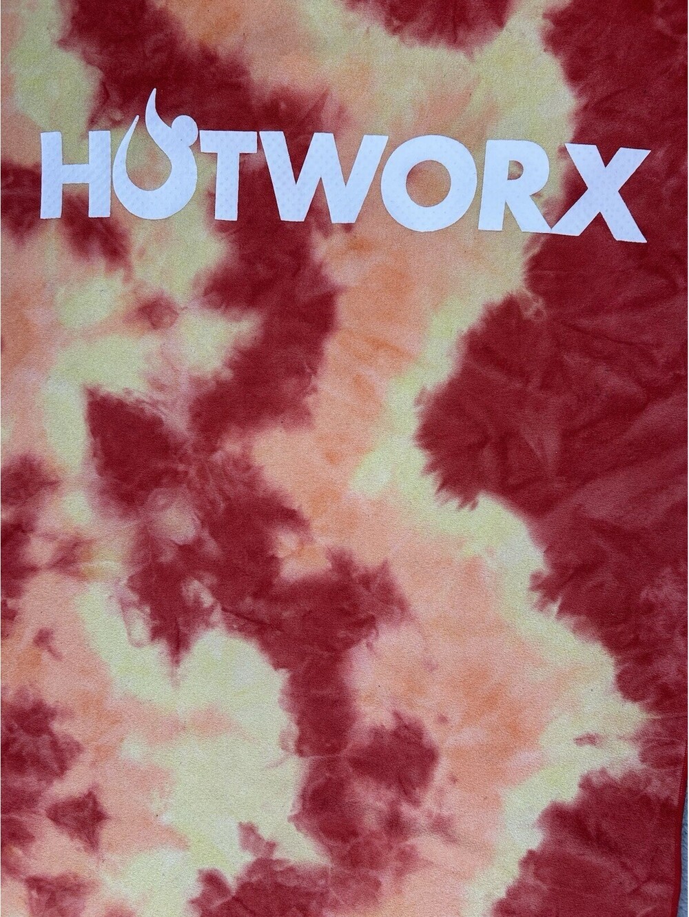 HOTWORX Yoga Mat Grip Towel 30x79 Large Non Slip Tie Dye Red Orange Rare READ A1